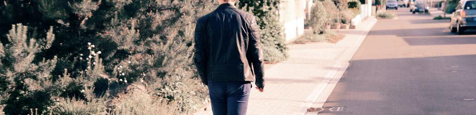 boy_walking_0