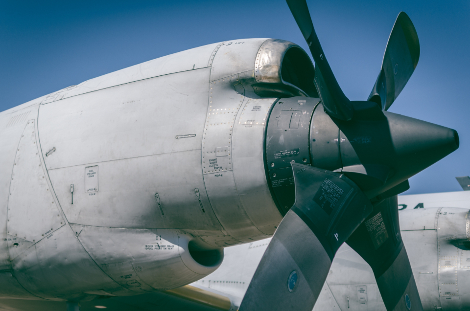 aircraft-propeller_0w36urfjcw