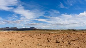 cloudy-desert_xg0svihzdr