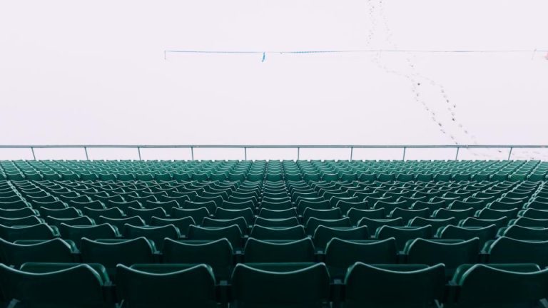 chairs-stadium_4n4opr89tm