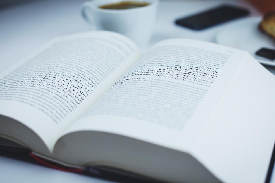 book-reading_j8y2rbv4wf